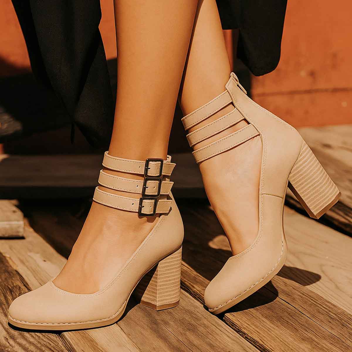 Ginevra™ | Court Shoes with Straps and Chunky Heel