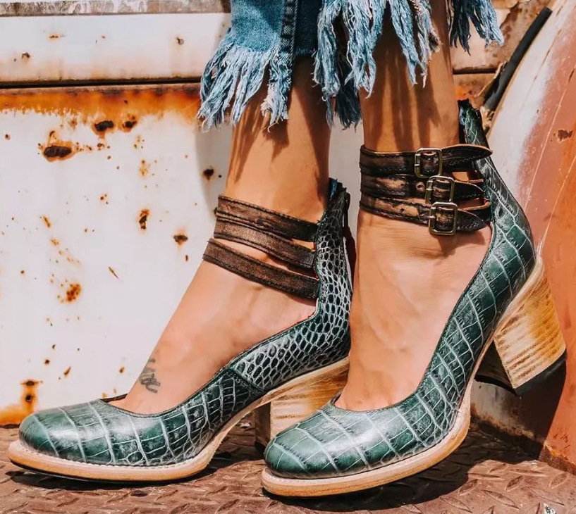 Ginevra™ | Court Shoes with Straps and Chunky Heel